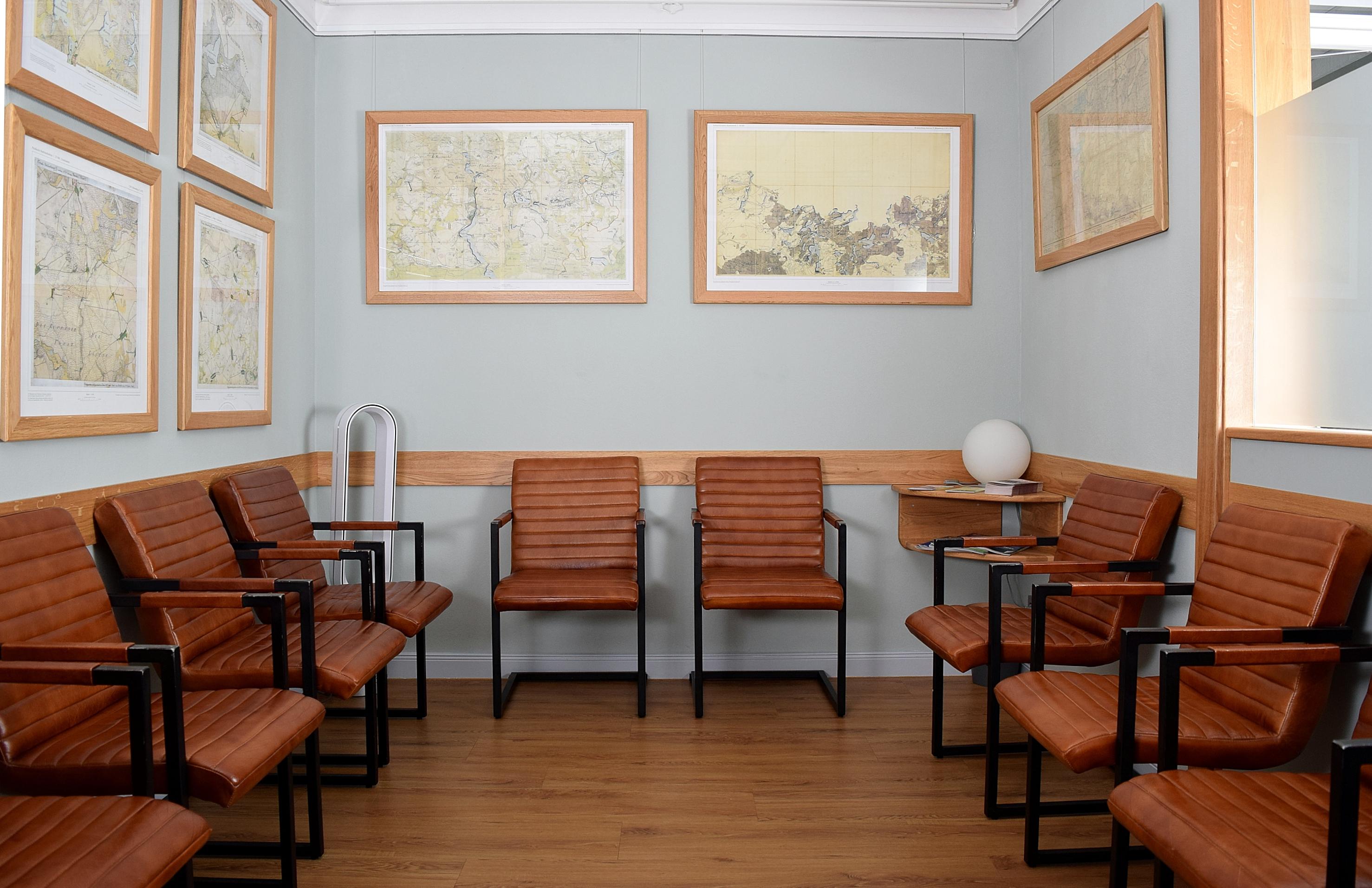 Wartezimmer der Markus Kersten Hausarztpraxis Rheinsberg